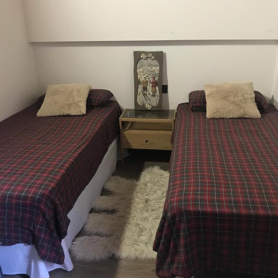 Tuca Del Mont Apartment Benasque Bagian luar foto