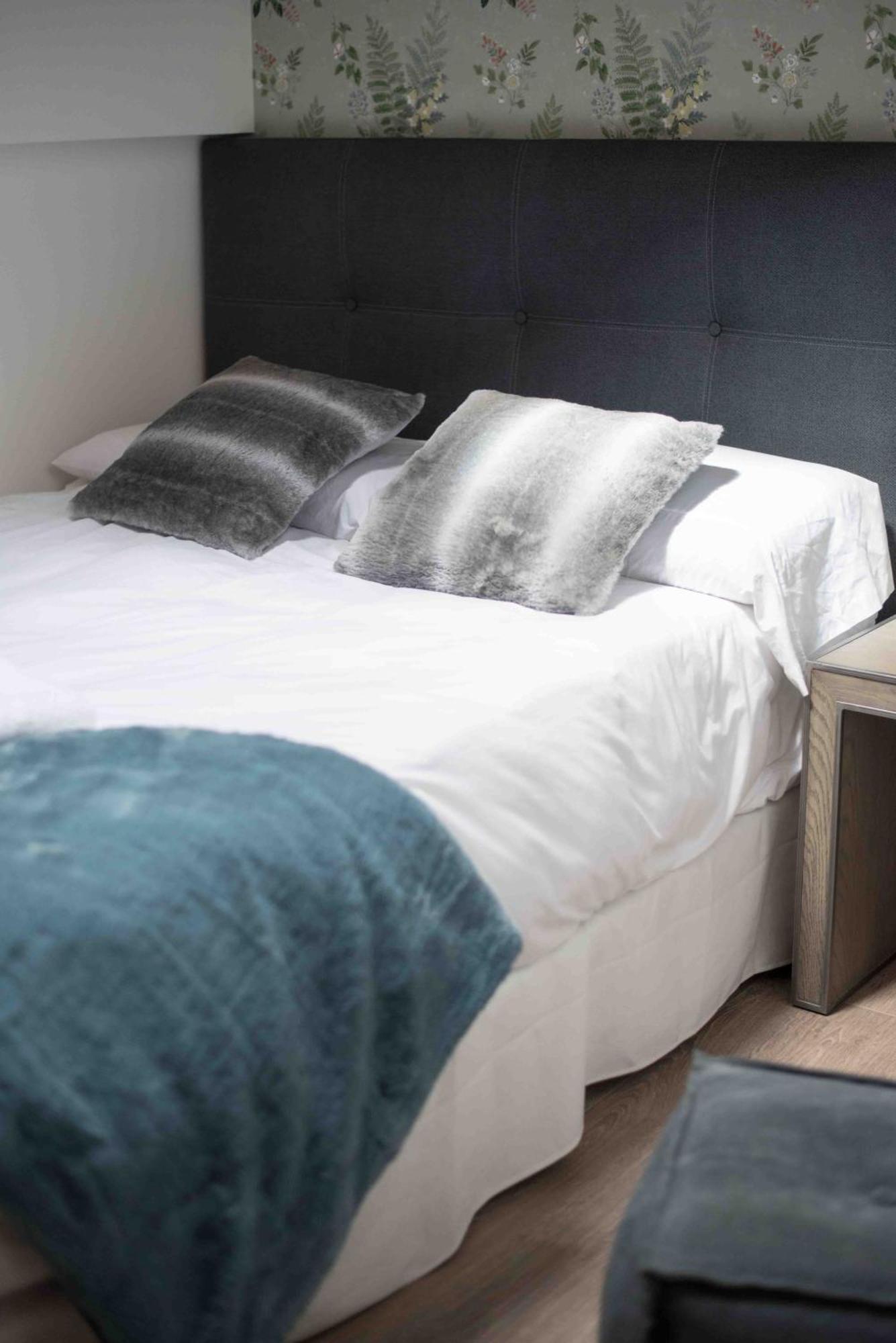 Tuca Del Mont Apartment Benasque Bagian luar foto