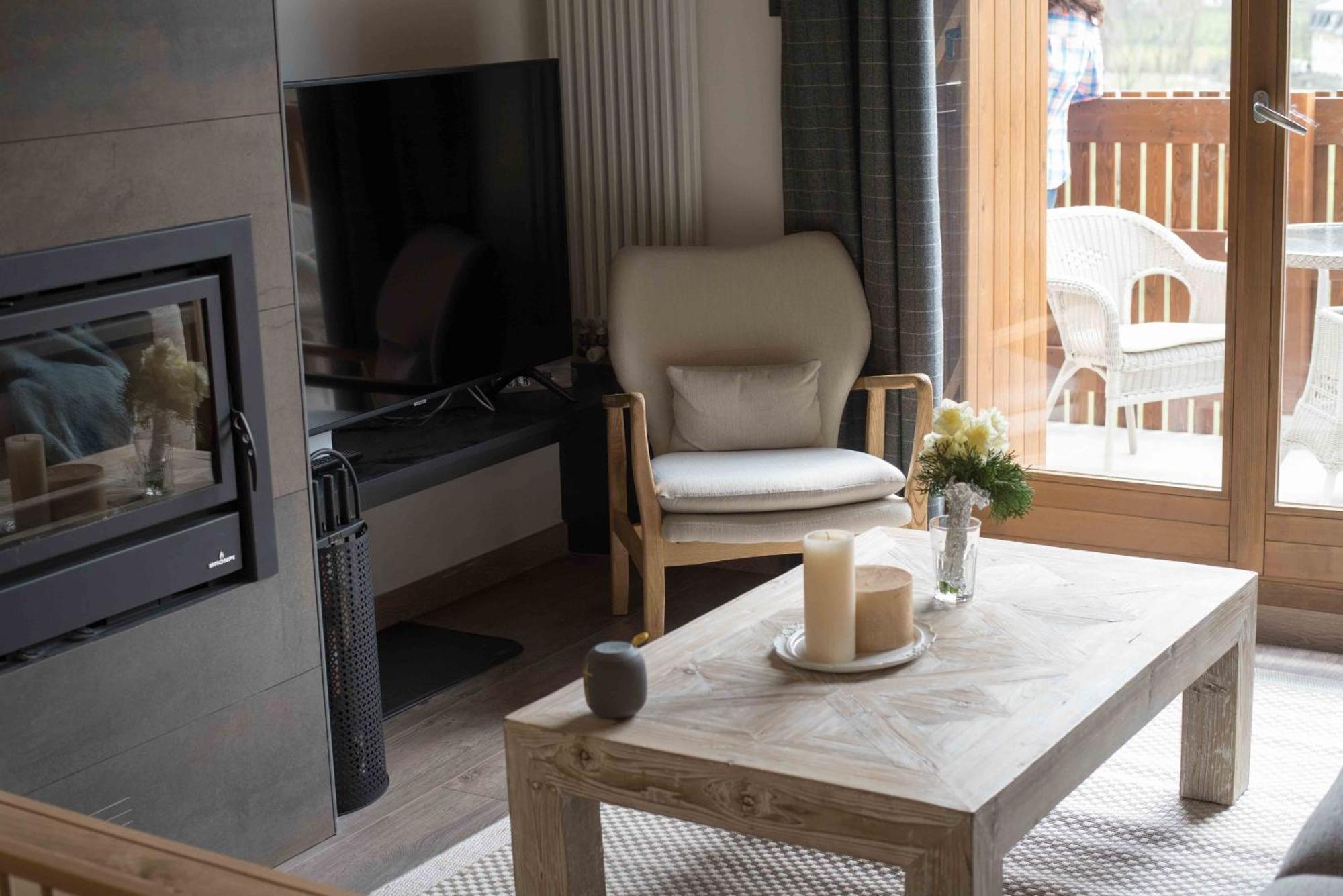 Tuca Del Mont Apartment Benasque Bagian luar foto